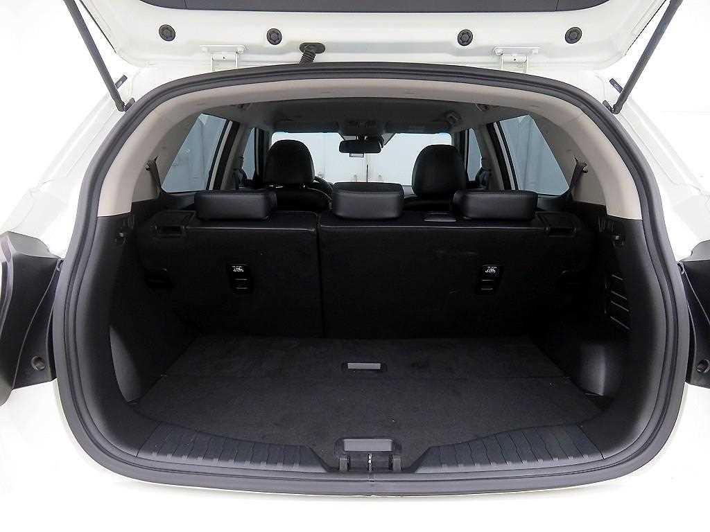 Ssangyong Tivoli - Vista 5