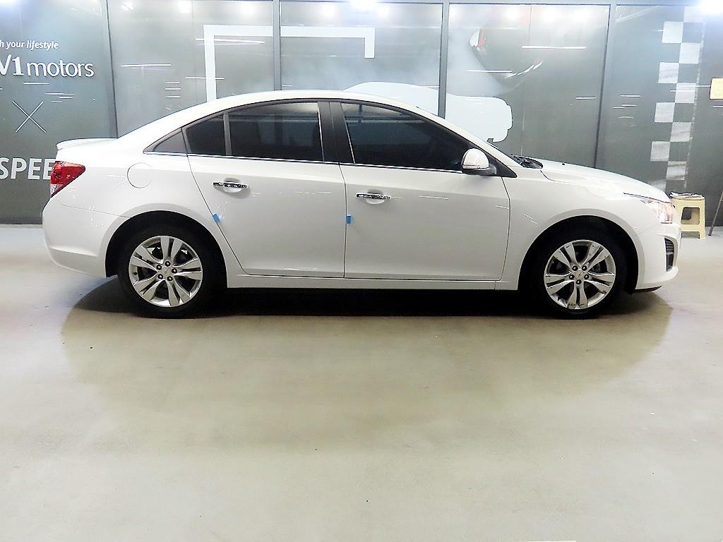 Chevrolet Cruise - Vista 3