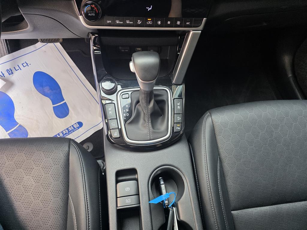 KIA Seltos - Vista 12