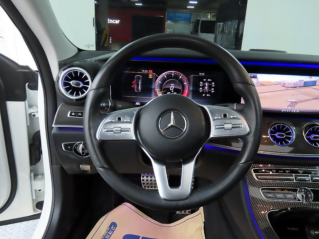Mercedes Benz CLS Class - Vista 9