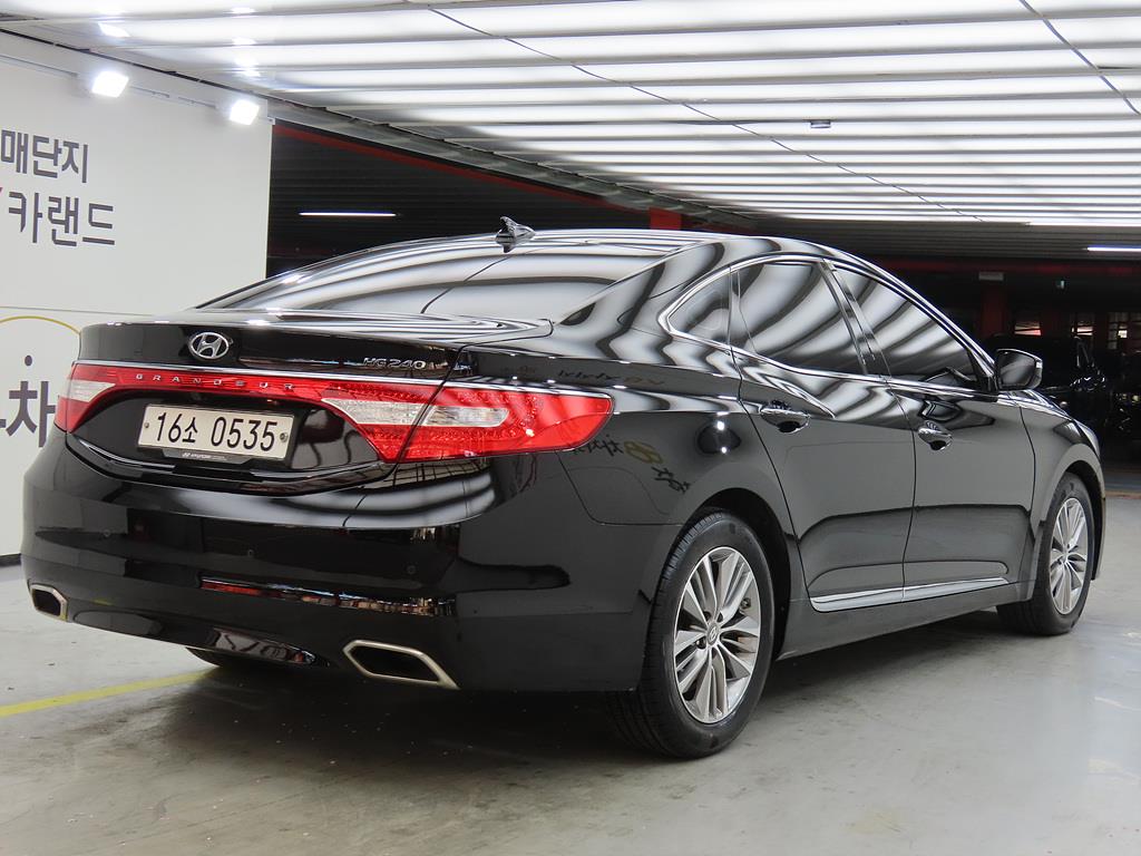 HYUNDAI Grandeur - Vista 3
