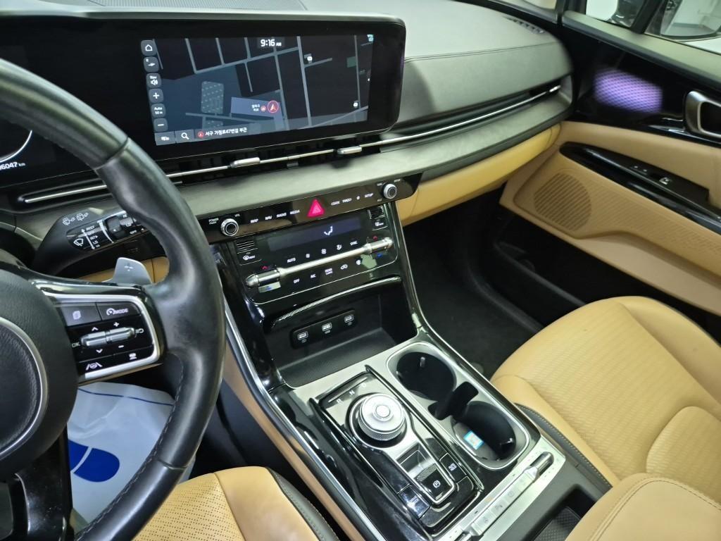 KIA Carnival - Vista 10