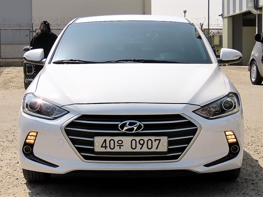 HYUNDAI Avante 2016 Blanco - Importación desde Corea - HF Imports Iquique - Foto 1