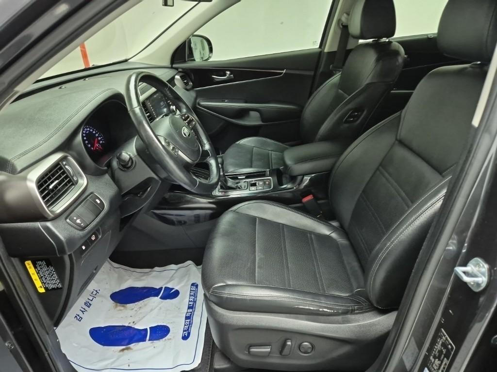 KIA Sorento - Vista 11