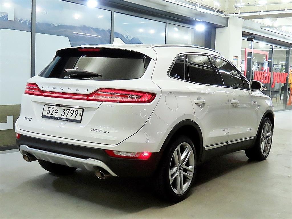Lincoln MKC - Vista 4