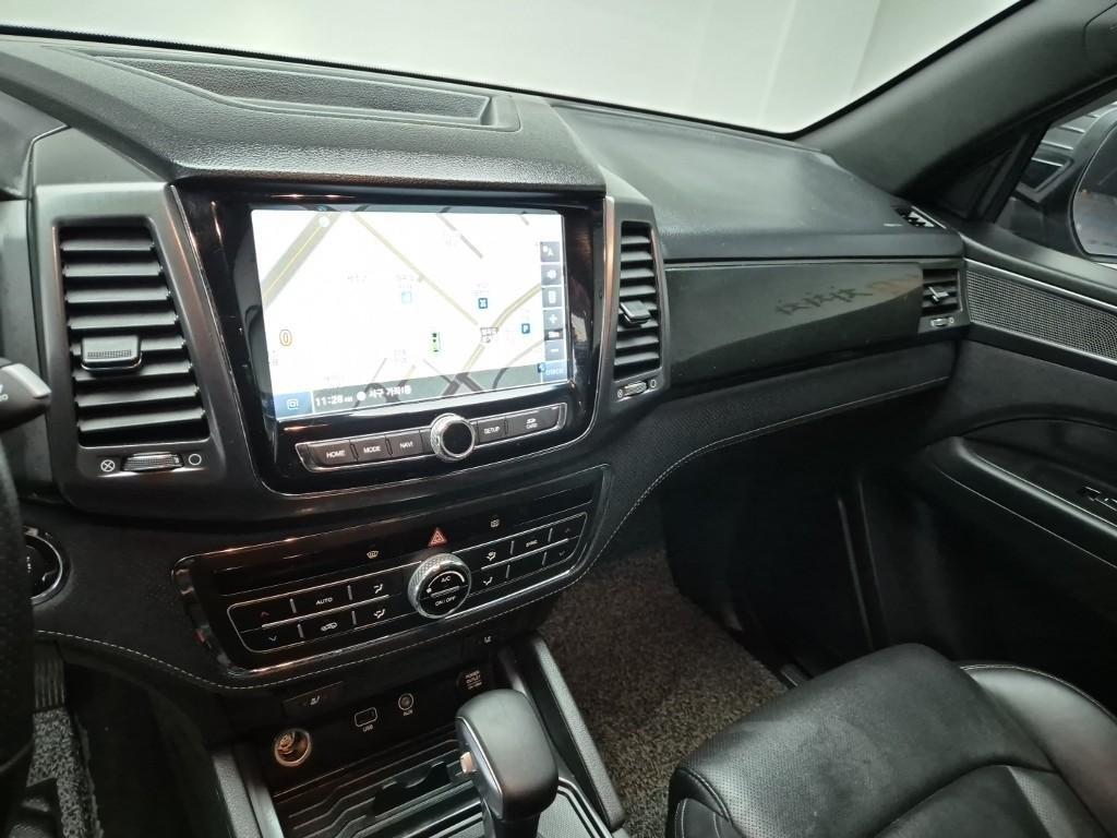 Ssangyong Rexton - Vista 9
