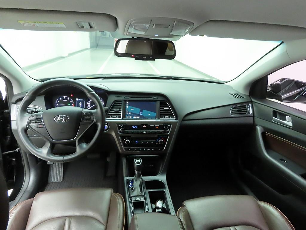 HYUNDAI Sonata - Vista 6