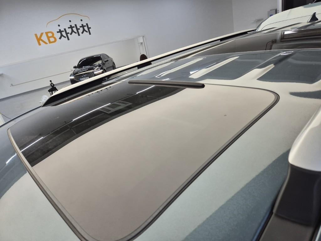 KIA Carnival - Vista 9