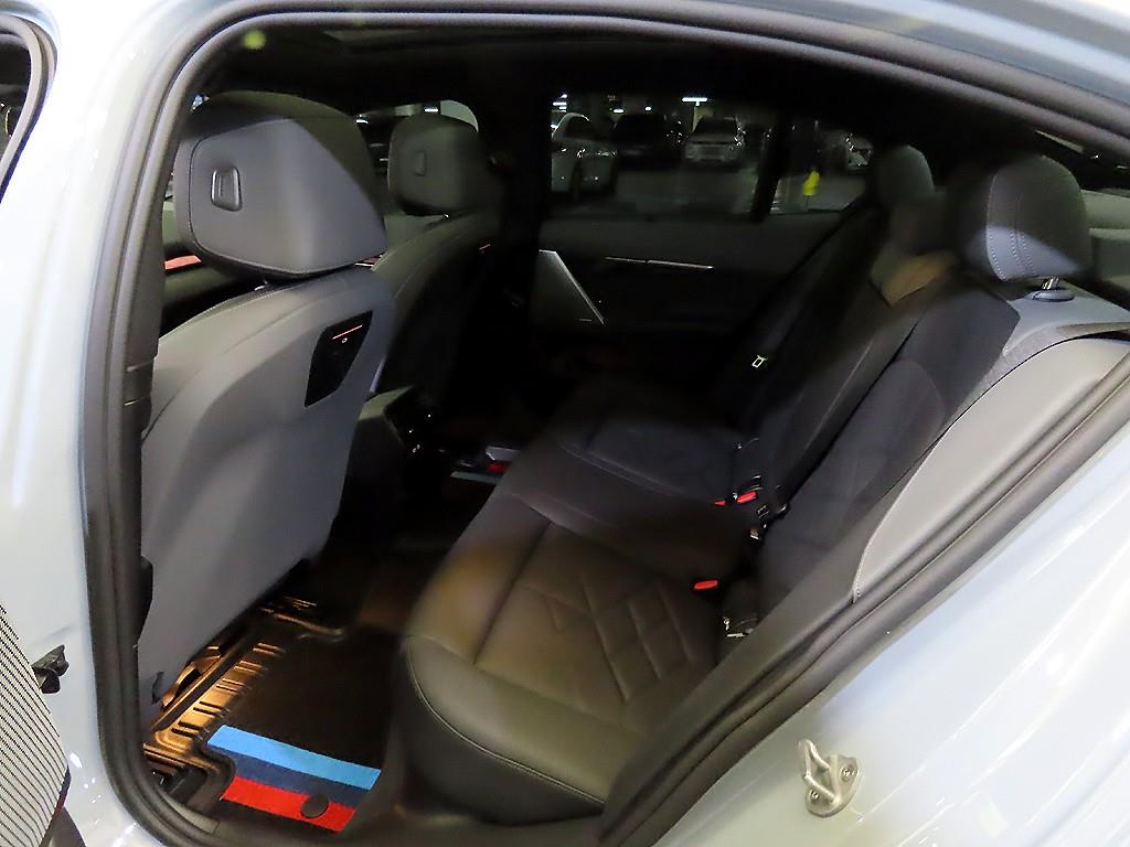 BMW 5 Series - Vista 7