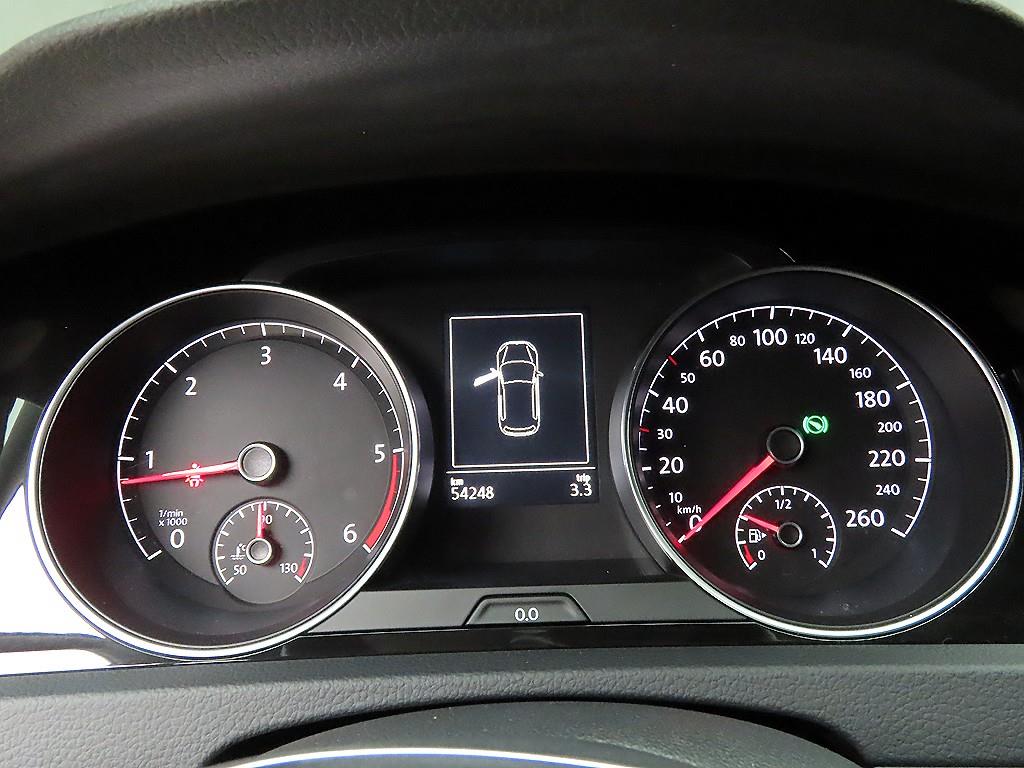 Volkswagen Golf - Vista 8