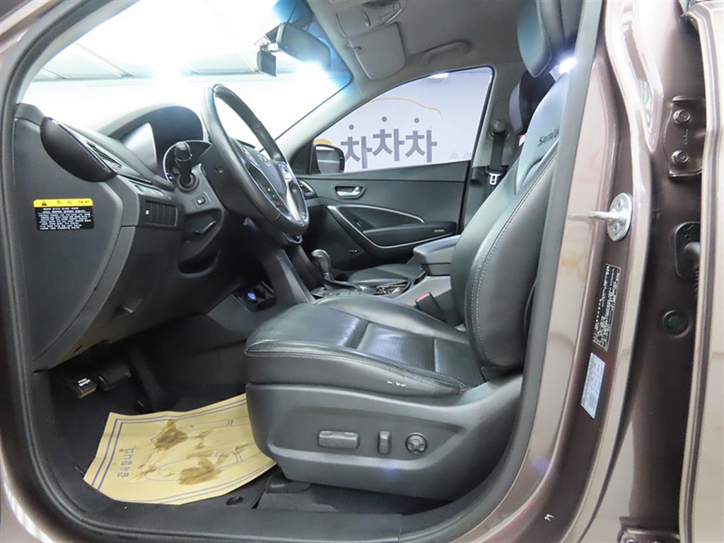 HYUNDAI Santa Fe - Vista 5