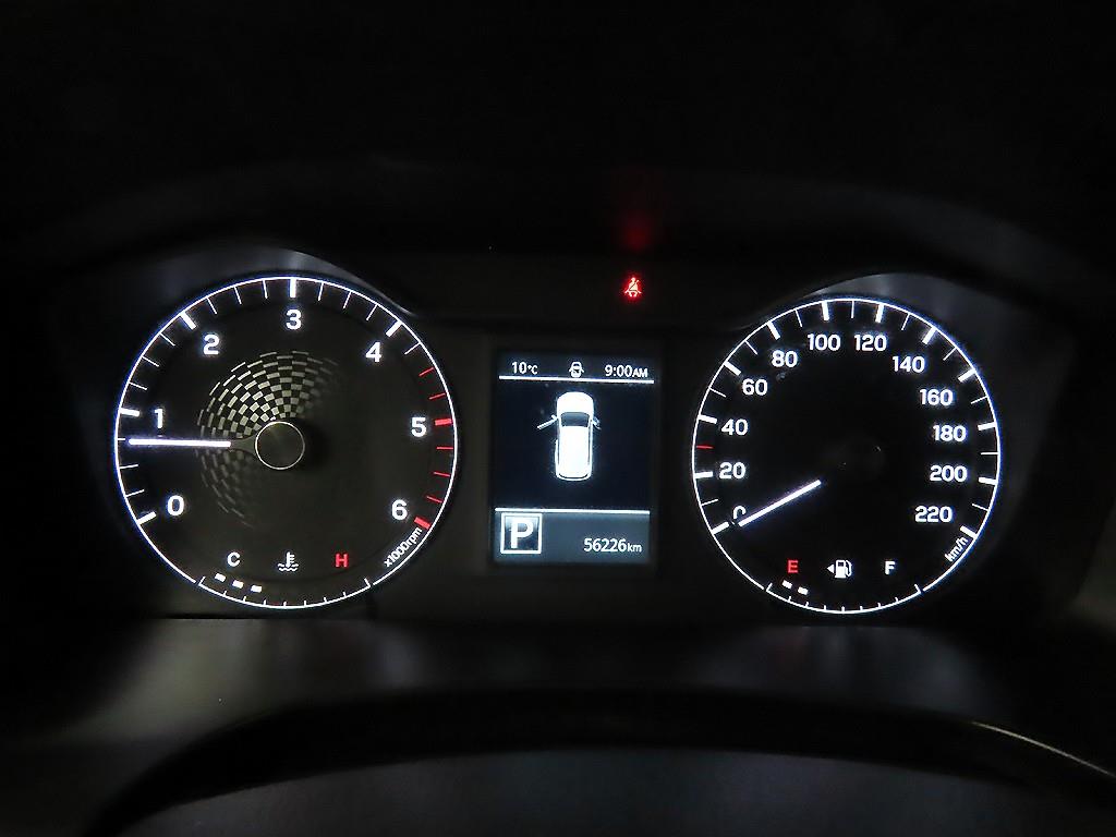 Ssangyong Rexton - Vista 8