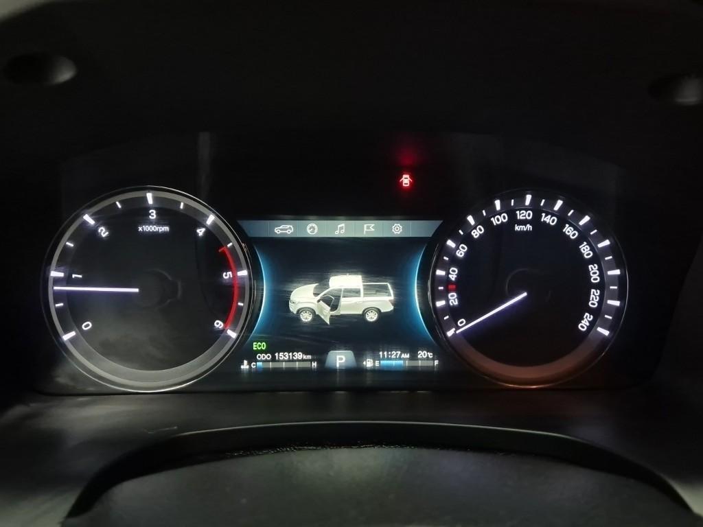 Ssangyong Rexton - Vista 6