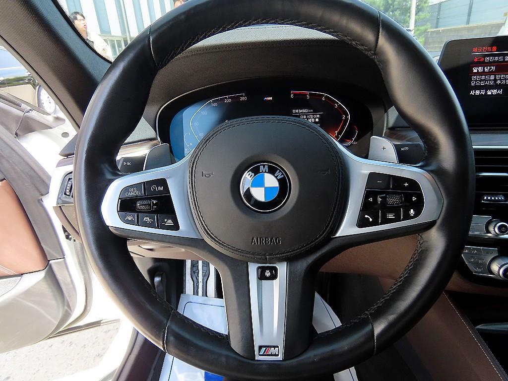 BMW 5 Series - Vista 8