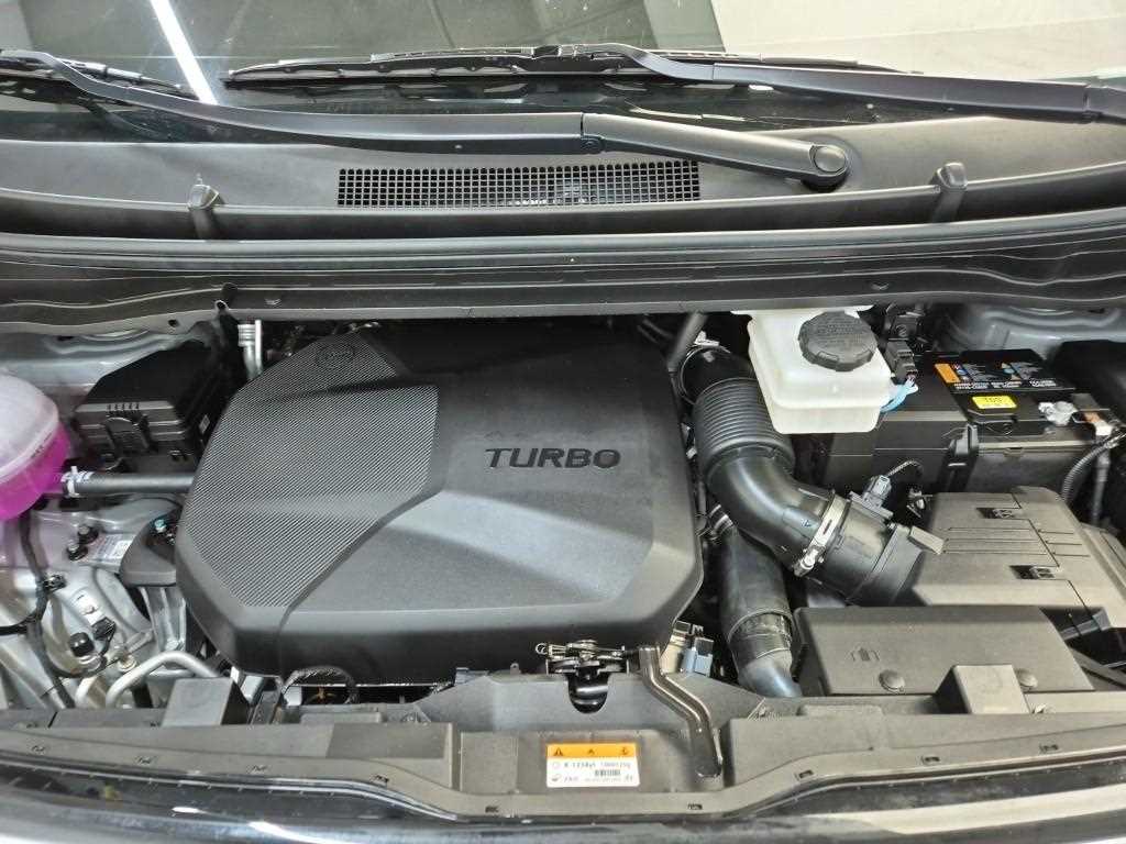 HYUNDAI Staria - Vista 5