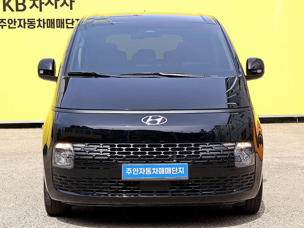 HYUNDAI Staria 2023 Negro - Importación desde Corea - HF Imports Iquique - Foto 1