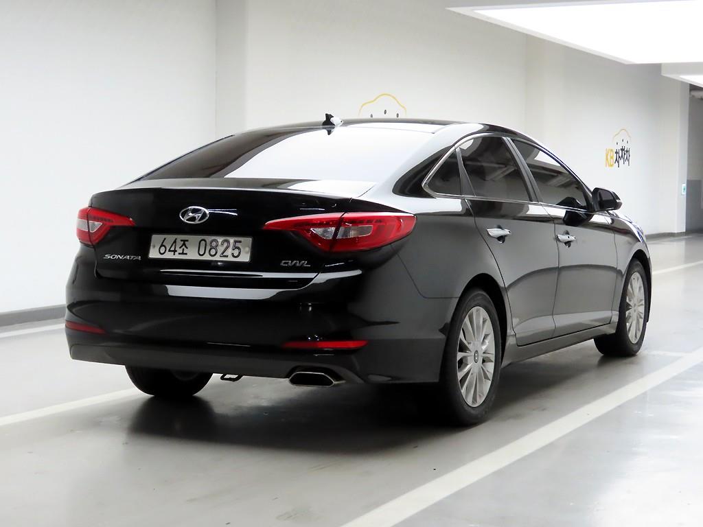 HYUNDAI Sonata - Vista 3