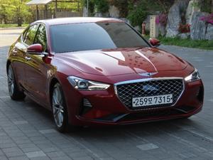 Genesis G70 - Vista 4