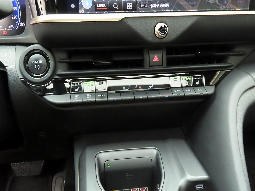 Toyota Crown 2023 Blanco - Importación desde Corea - HF Imports Iquique - Foto 16
