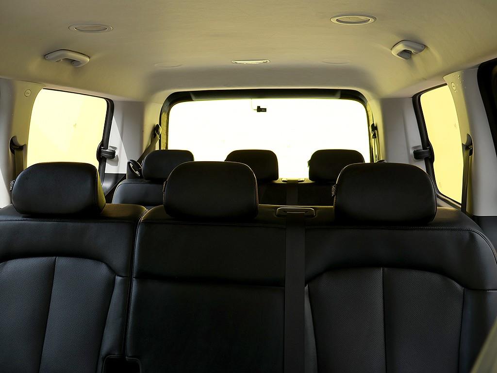 HYUNDAI Staria 2023 Negro - Importación desde Corea - HF Imports Iquique - Foto 12