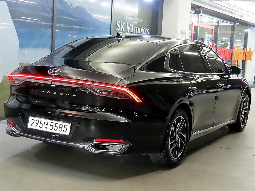 HYUNDAI Grandeur - Vista 4