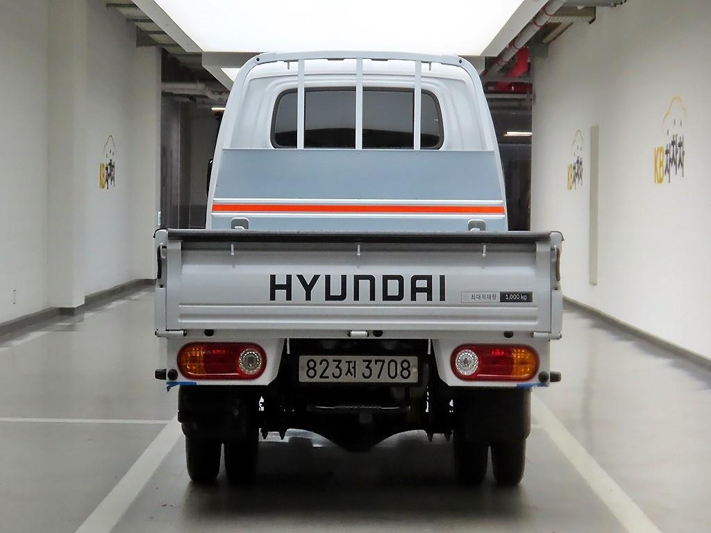 Small Truck Cargo (small) - Vista 3