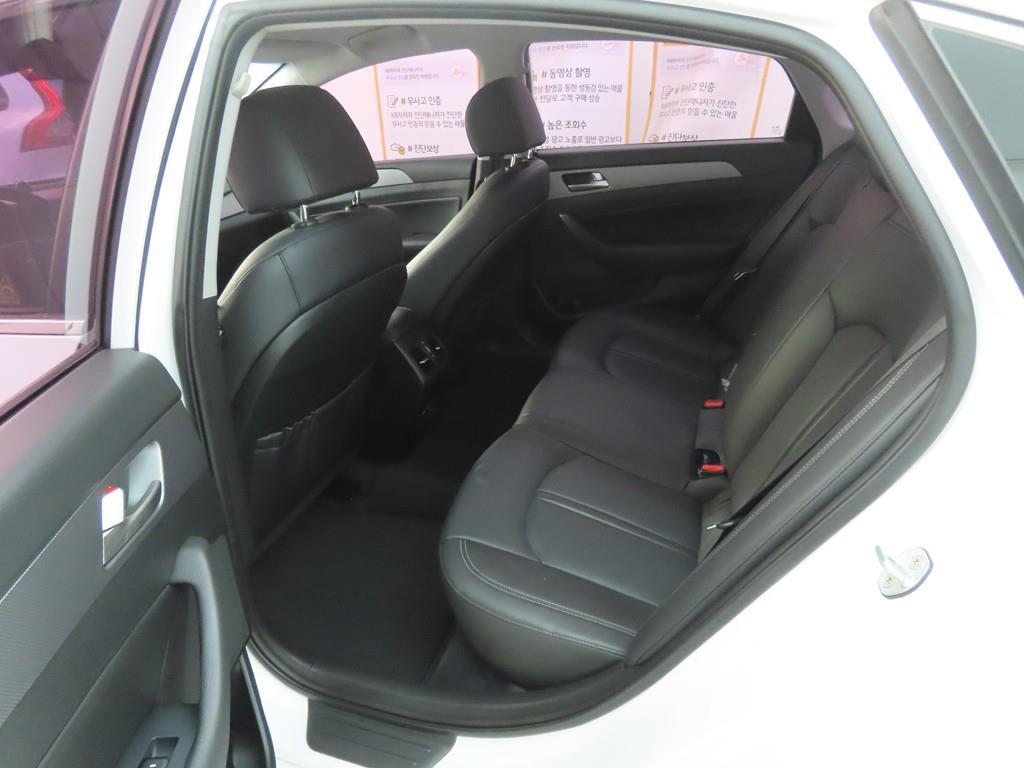 HYUNDAI Sonata - Vista 6