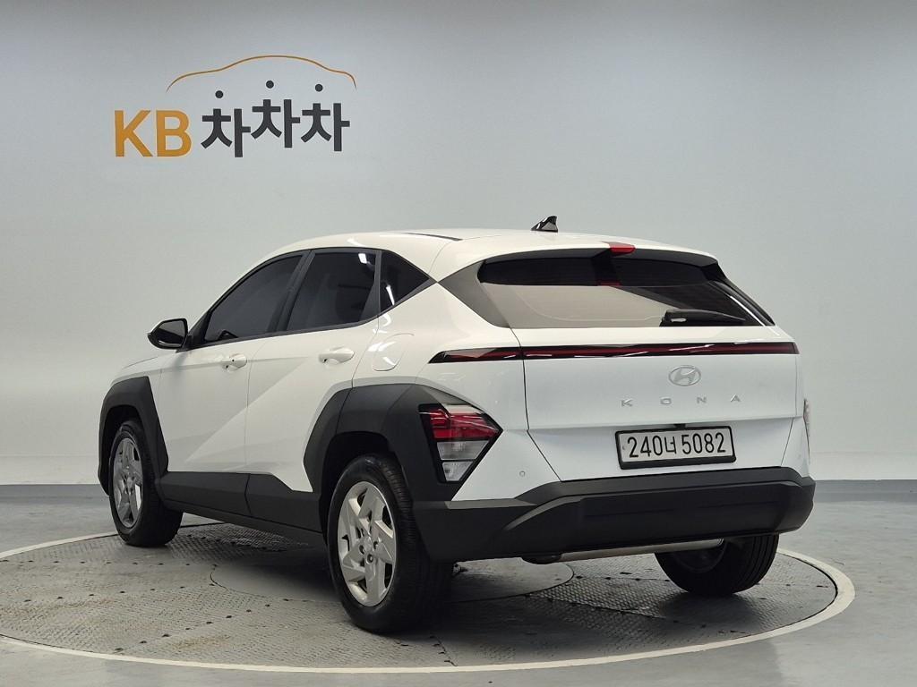 HYUNDAI Kona - Vista 2