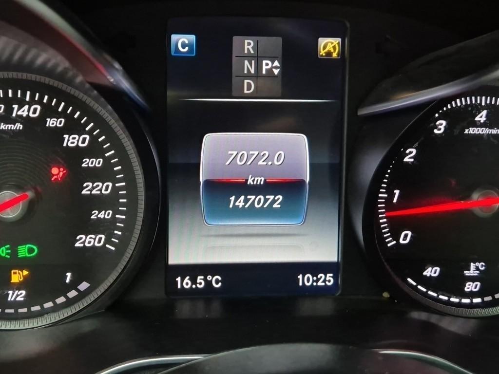 Mercedes Benz C Class - Vista 6