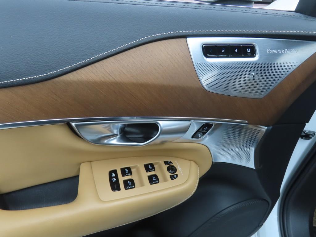 Volvo XC90 - Vista 8