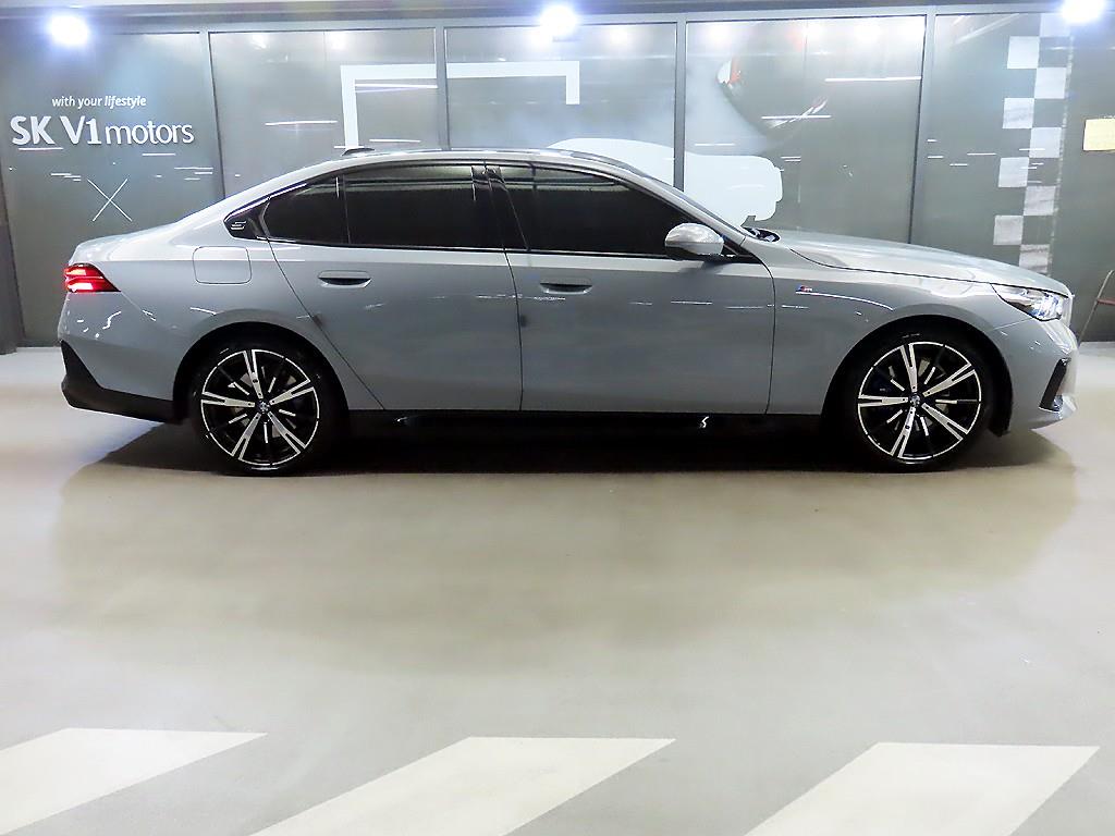 BMW 5 Series - Vista 3