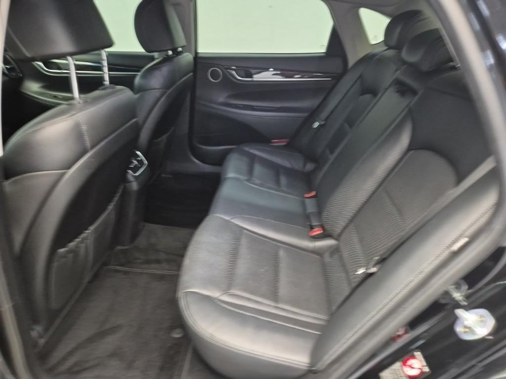 HYUNDAI Grandeur - Vista 12