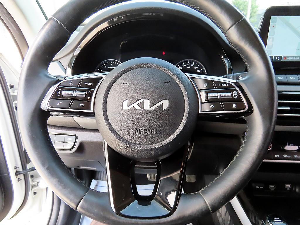 KIA Seltos - Vista 8