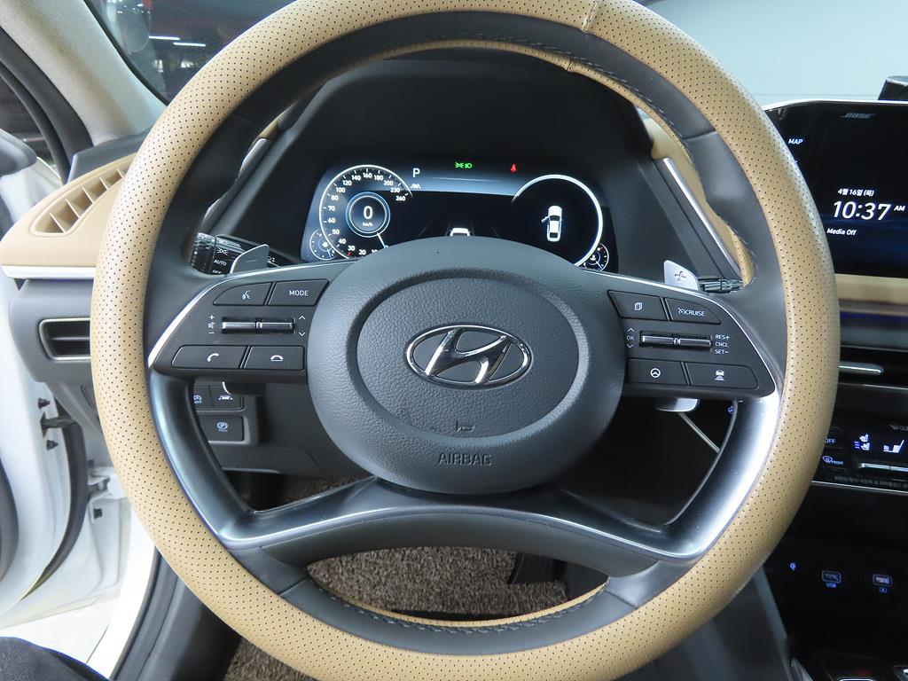 HYUNDAI Sonata - Vista 8
