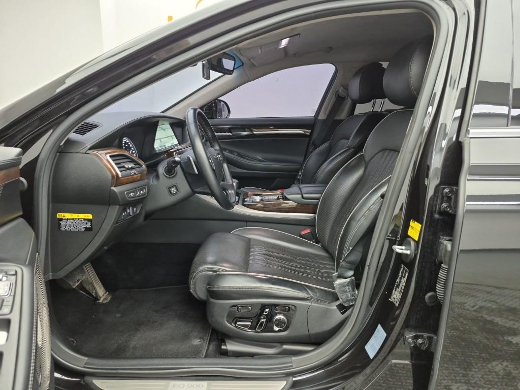 Genesis EQ900 - Vista 11