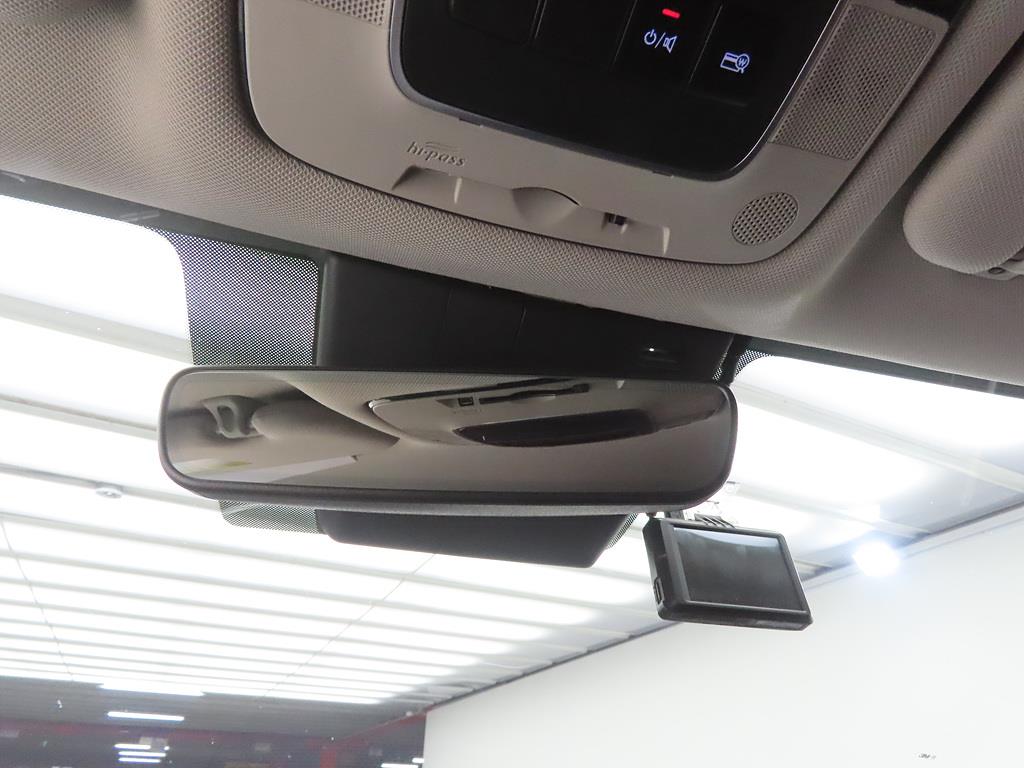 HYUNDAI Sonata - Vista 12