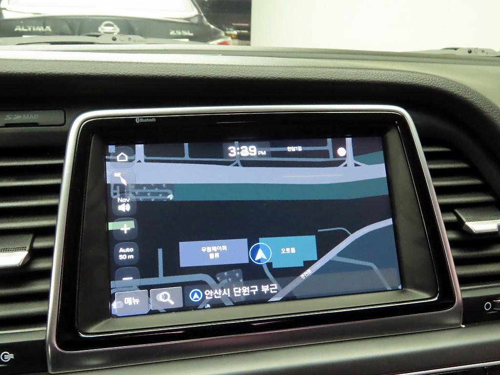 HYUNDAI Sonata - Vista 9