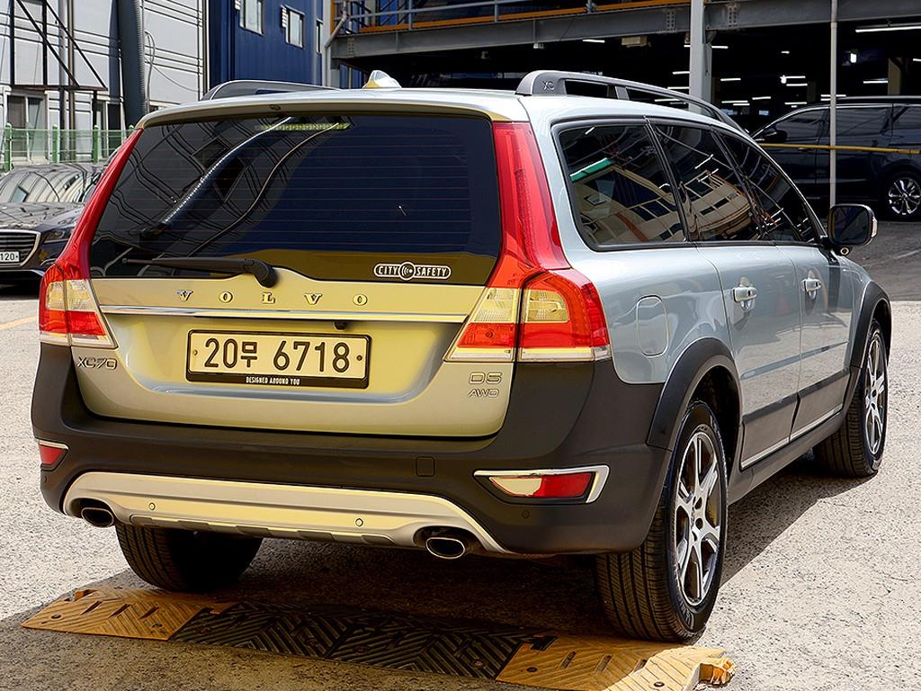 Volvo XC70 - Vista 7
