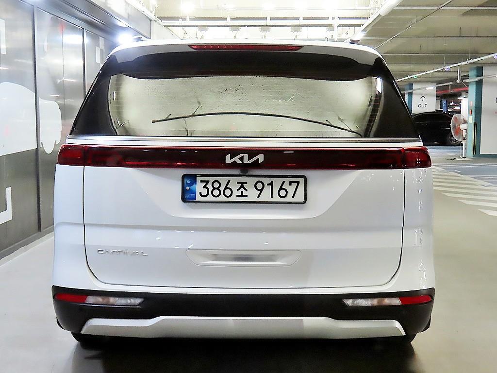 KIA Carnival - Vista 5