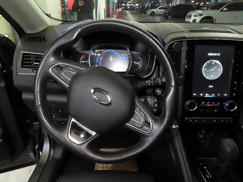 SAMSUNG QM6 - Vista 8