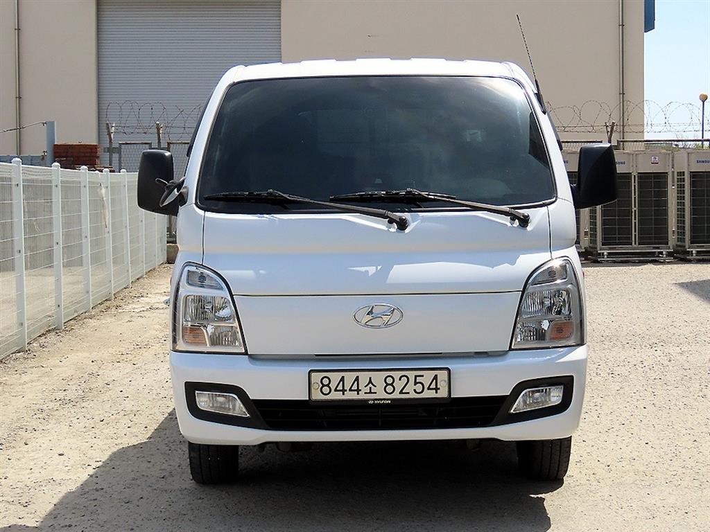 Small Truck Cargo (small) 2022 Blanco - Importación desde Corea - HF Imports Iquique - Foto 1