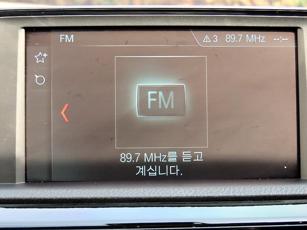 BMW 1 series 2018 Blanco - Importación desde Corea - HF Imports Iquique - Foto 13