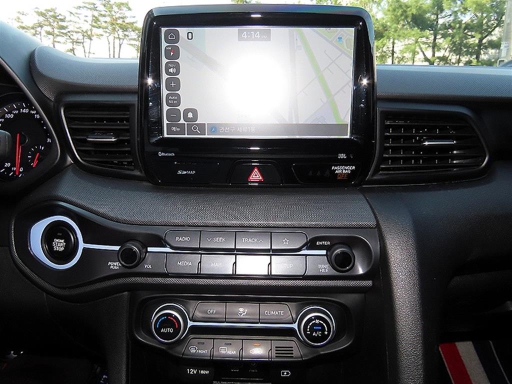 HYUNDAI Veloster - Vista 12