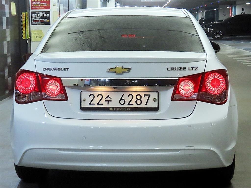 Chevrolet Cruise - Vista 5