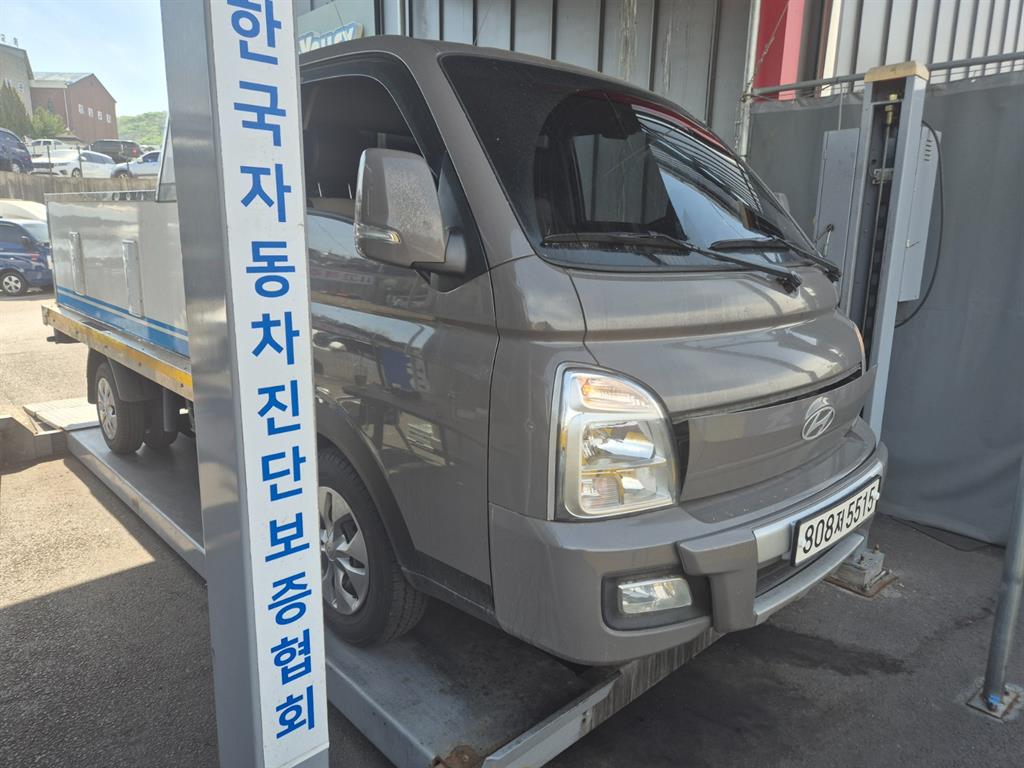 Small Truck (Completed) a live fish car 2025 Gris - Importación desde Corea - HF Imports Iquique - Foto 1