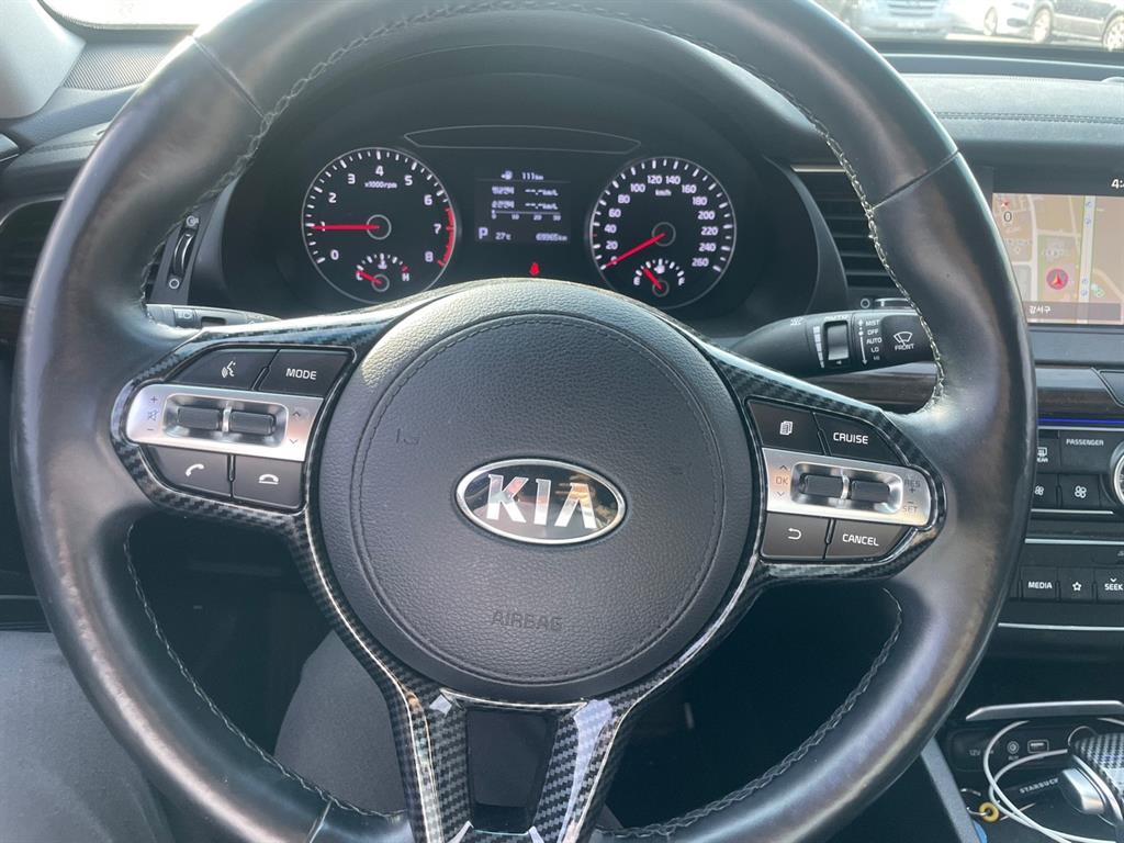 KIA K7 - Vista 8