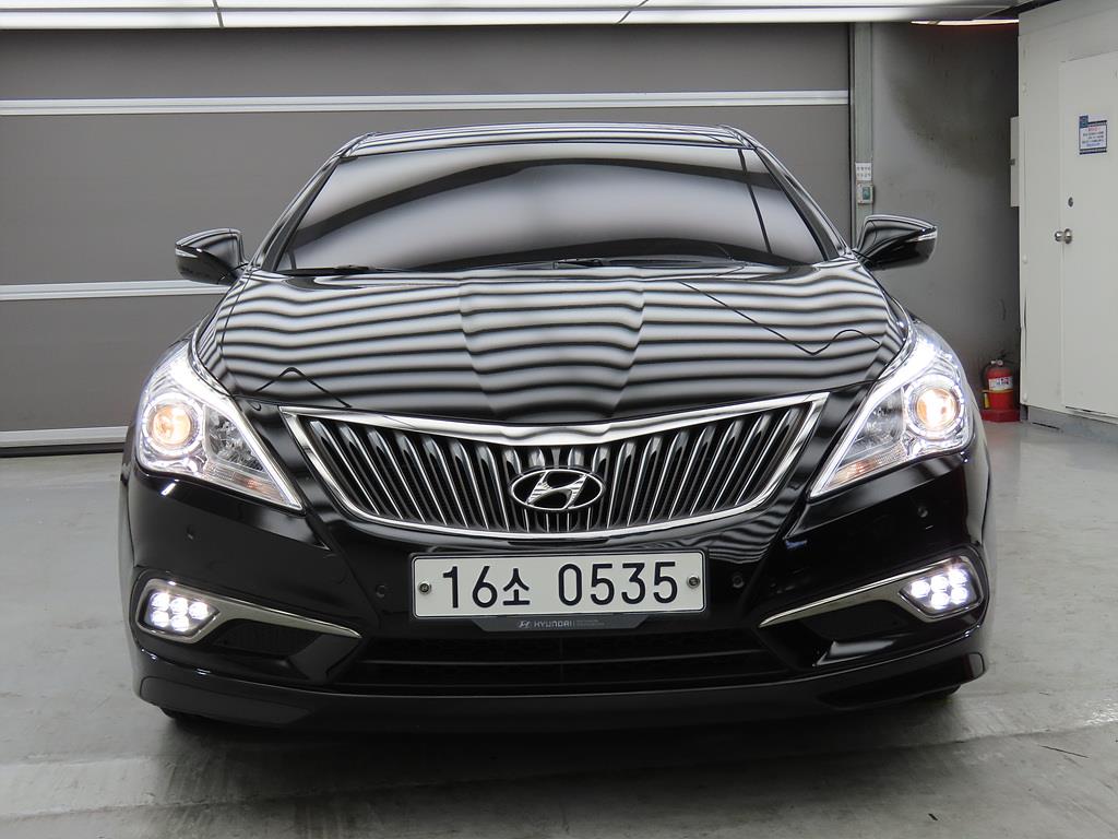 HYUNDAI Grandeur - Vista 2