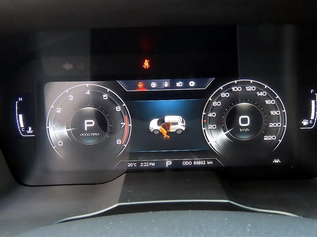 Ssangyong Tivoli - Vista 9