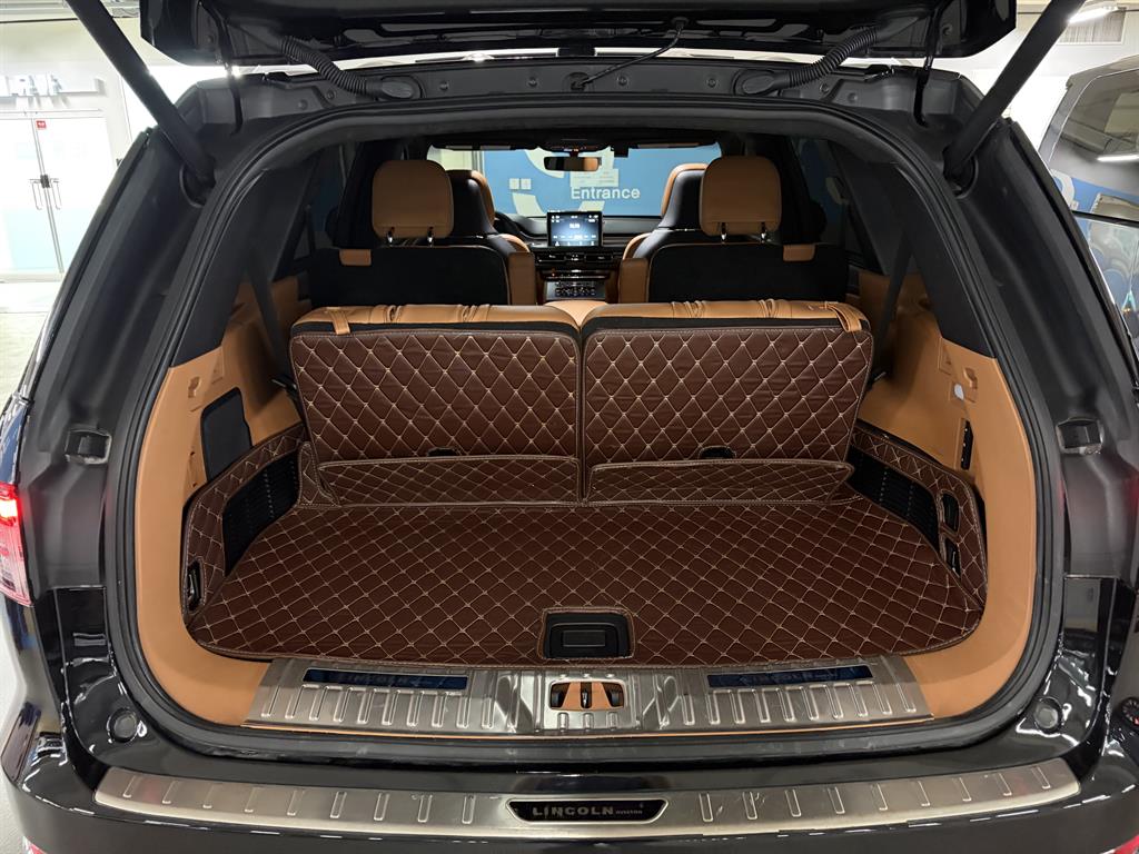 Lincoln Aviator - Vista 8