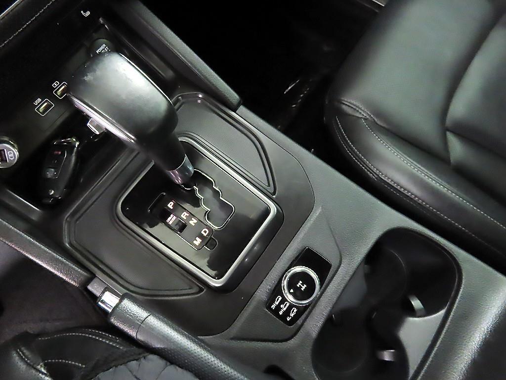 Ssangyong Rexton - Vista 10